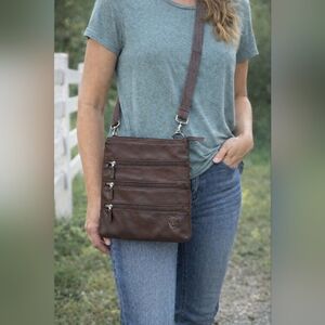 Heys Oversized Crossbody Chocolate Brown Faux Leather Bag Multiple Pockets
